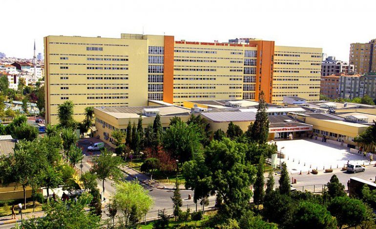 Okmeydanı Hastanesi Çocuk Hematoloji Kliniği binasında kayma