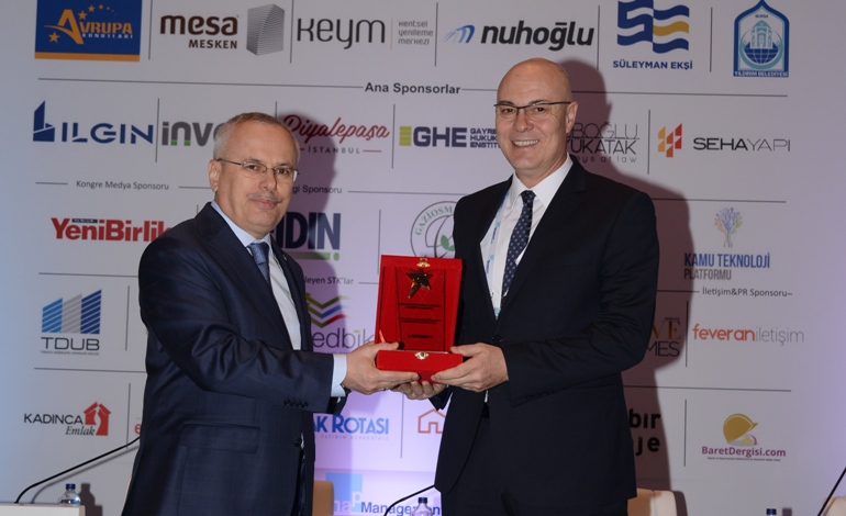 İş Bankası’na en çok kentsel dönüşüm kredisi veren banka ödülü