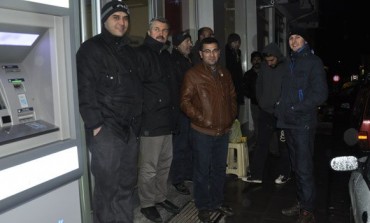 Sivas'ta ev sahibi olma hayaliyle "nöbet" tutuyorlar