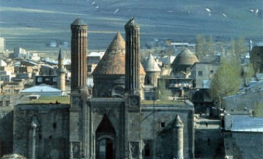 GYODER, ‘Gelişen Kentler Zirvesi’nin 8‘incisi Erzurum'da düzenleyecek