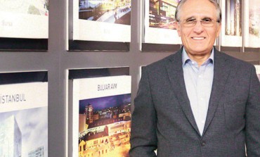 Aziz Torun: Cambaz Gibi İp Üzerinde Yürüyeceğiz