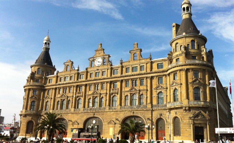 Haydarpaşa Garı ve liman sahası satılıyor mu ?