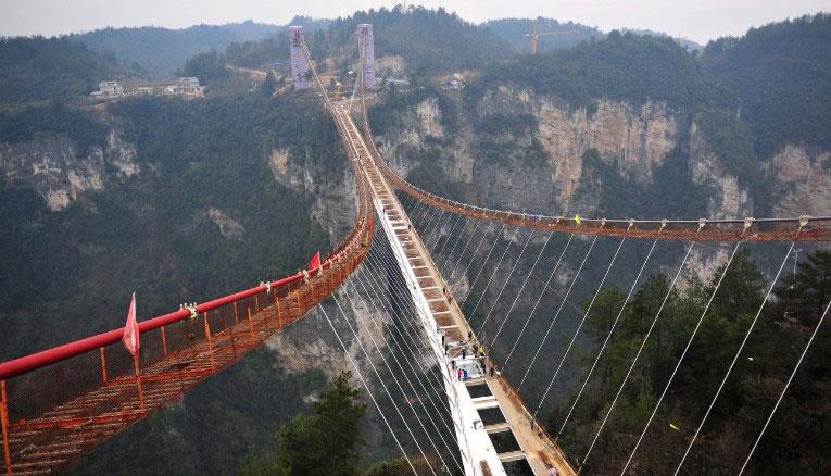 dünyanın en uzun cam köprüsü1