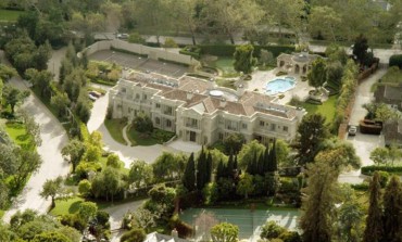 Playboy Malikanesi Satılıyor