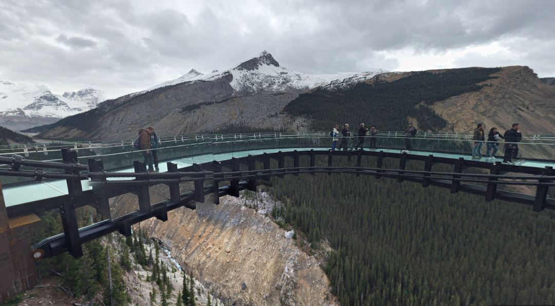 Glacier Skywalk, cam seyir terası 14