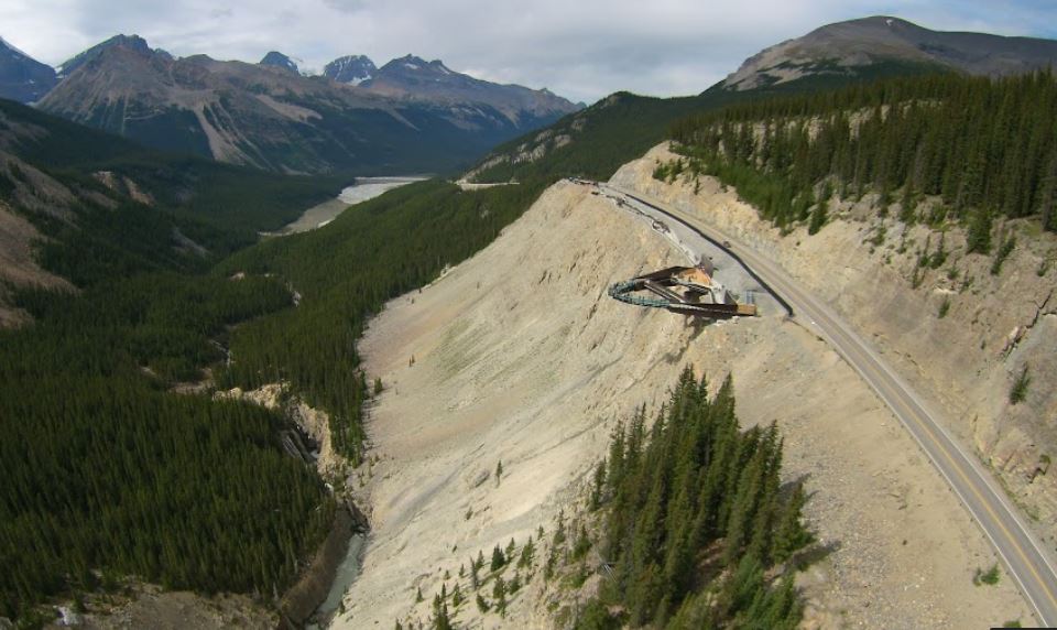 Glacier Skywalk, cam seyir terası