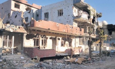 Cizre'de 2 bin 700 ağır hasarlı bina tespit edildi