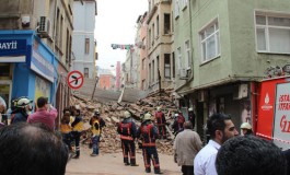 Fatih Kumkapı'da Bina Çöktü