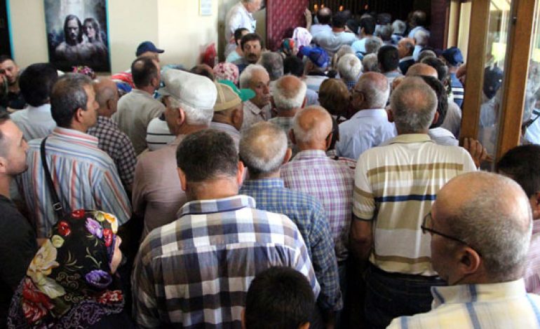 TOKİ’nin kura çekilişine yoğun ilgi!