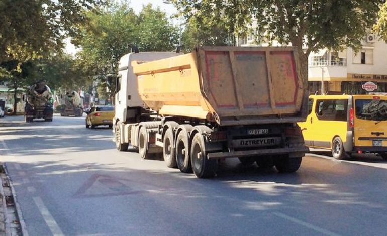 Kadıköy Kentsel Dönüşümünde Hafriyat Kamyonu Çilesi