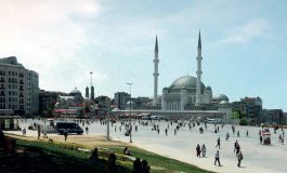 Taksim Camisi için ilk kazma vuruluyor