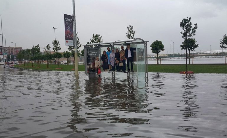 Önce üstü Yapılırsa Altını Böyle Sel Alır