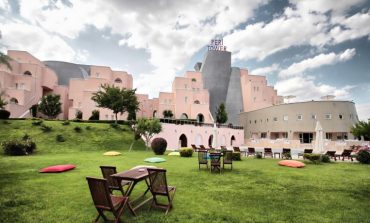 Peri Tower Oteli Yıkılıyor