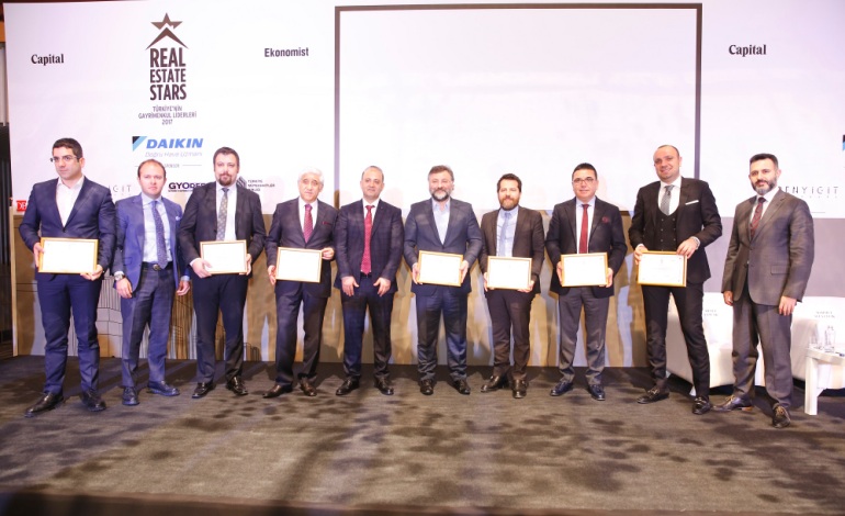 Gayrimenkul sektörünün zirvesi Real Estate Stars’da bir araya geldi