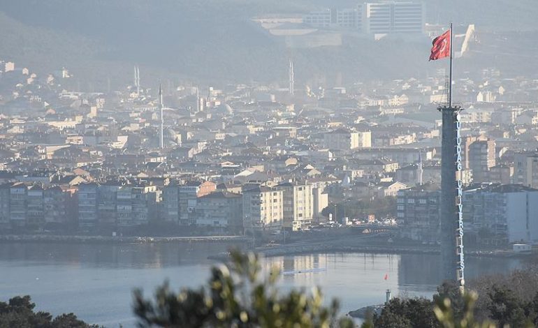 KHK “taşınsın” dedi ancak Gemlik’te belediye ruhsat vermeye devam ediyor