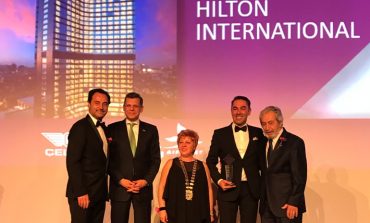 Hilton'a Skalite'den Uluslararası Otel Yatırımcılığı ve İşletmeciliği Ödülü
