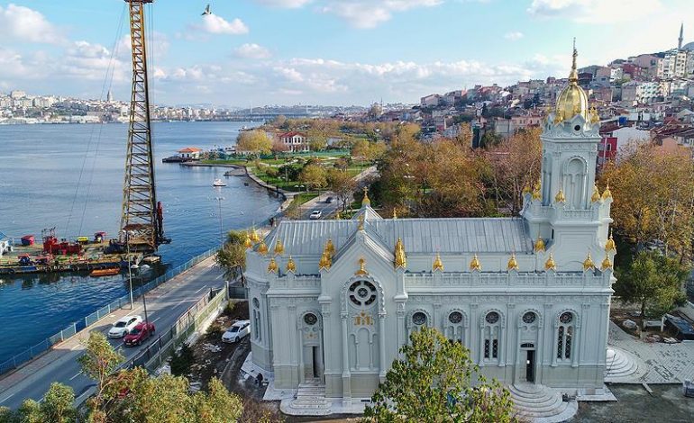 Türkiye’deki 14 kilise ve sinagog restore edildi