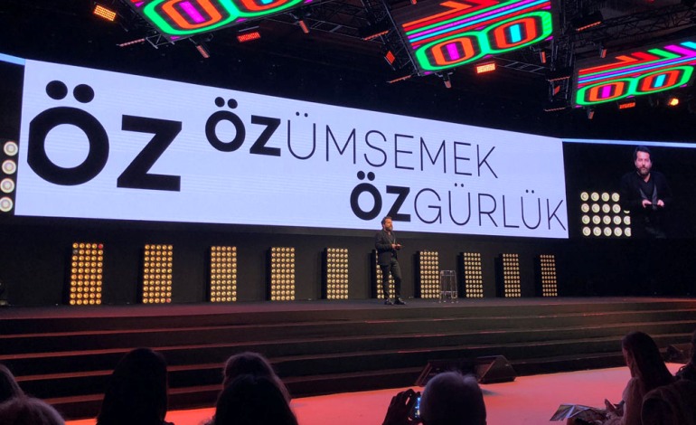 Erden Timur “Özümsemek Özgürlüktür”