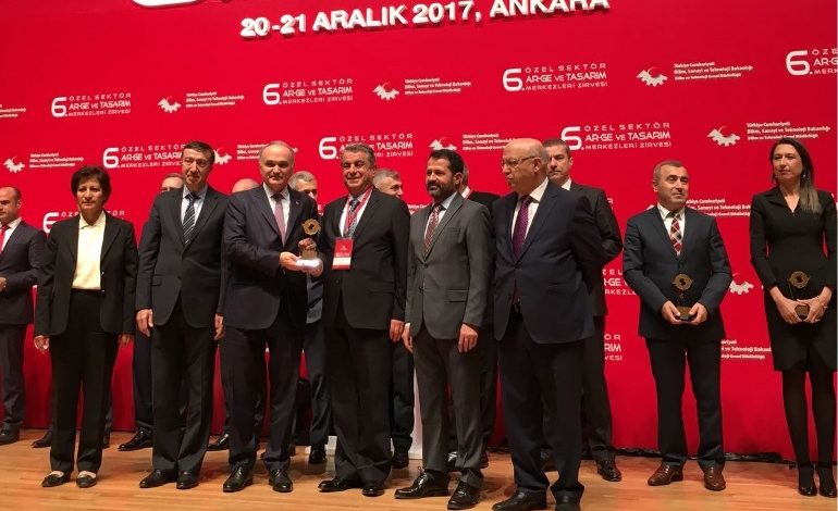 Şişecam Bilim ve Teknoloji Merkezi’ne  Fikri Mülkiyet Yetkinliği ödülü