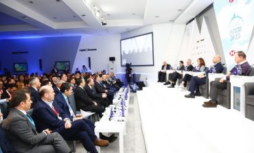 Uludağ Ekonomi Zirvesi'nde Küresel Fırsatlar Tartışıldı