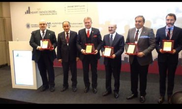 "Türk Müteahhitler 2017'de 200 Milyar Dolar Girdi Sağladı"