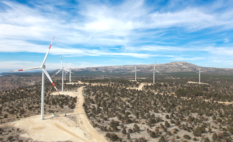 Akfen Yenilenebilir Enerji’nin Çanakkale’deki Kocalar RES projesi elektrik üretimine başladı