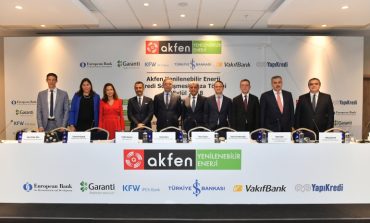 Akfen Türkiye'nin En Büyük Rüzgar ve Güneş Santrali Kredisini Aldı