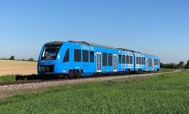 Dünyanın ilk hidrojen enerjili treni hizmete girdi