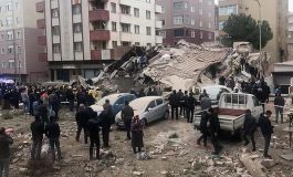 İstanbul Karta'da Bina Çöktü