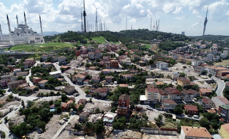 Üsküdar Belediyesi’nden Kirazlıtepe Kentsel Dönüşümünde İkici Adım!