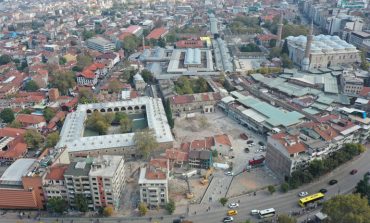 BURSA’DA BİNALAR YIKILIYOR, TARİH GÜN YÜZÜNE ÇIKIYOR TARİHİ HANLAR BÖLGESİ YENİDEN ESKİ DOKUSUNA KAVUŞUYOR