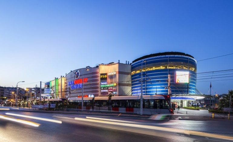 KALE OUTLET CENTER’IN YÖNETİMİ ARTIK JLL TÜRKİYE’DE