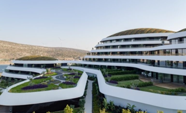 Etrafı Ardıç Ağaçlarıyla Çevrili Doğayla İç İçe Bir Şişecam Projesi: Folkart Ardıç Residence