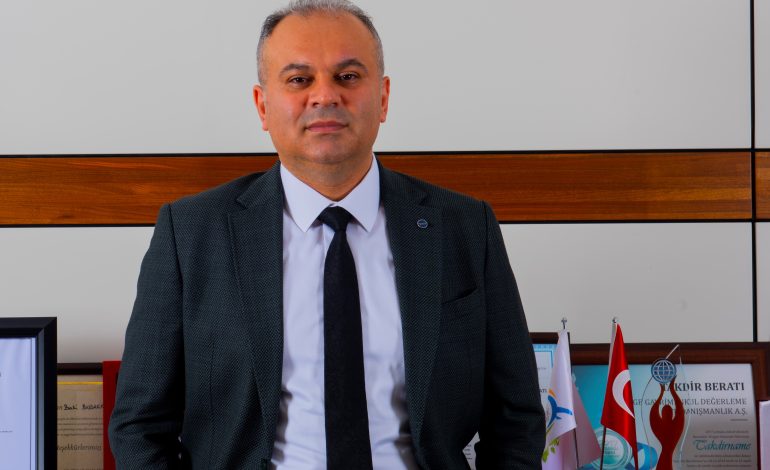 Denge Değerleme Yönetim Kurulu Başkan Yardımcısı Ahmet Arslan: ” Konut Satışları Bize Ne Fısıldıyor?”