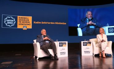 İLBER ORTAYLI: “ŞEHİRLERİ DÜZENLEMENİN VAKTİ GELDİ”
