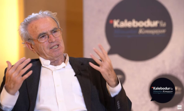 Kalebodurla Mimarlar Konuşuyor'un Konuğu Ersen Gürsel, Zamansız mimarlık: “Eskiden beri orada varmış gibi olmak”