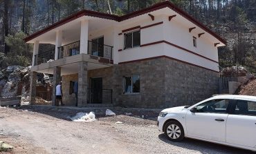 Marmaris'te geçen seneki yangında zarar görenler yeni evlerine kavuşuyor