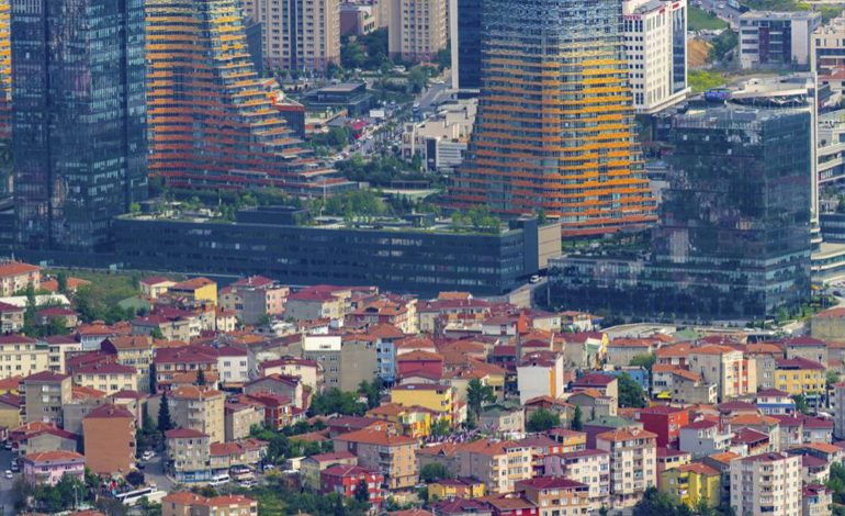 Sahibindex Satılık Konut Piyasası Görünümü Raporuna göre; İstanbul’daki satılık konutların fiyat artış oranlarında bir ayda 11,3 puanlık düşüş yaşandı