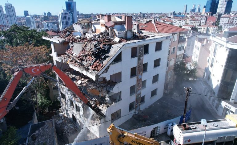 Kiptaş İstanbul Yenileniyor Çalışması Beşiktaş’ta Devam Ediyor