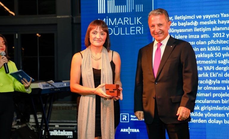 TürkSMD’den Mimar, Gazeteci ve İletişimci Yasemin Şener’e Basın Yayın Ödülü
