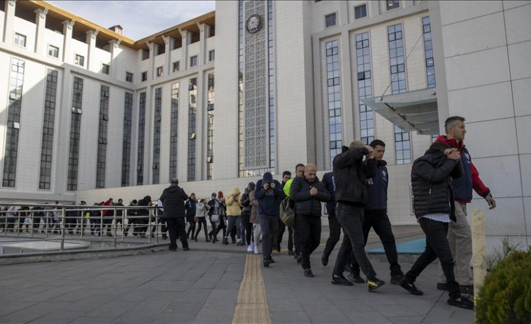 Devre mülk dolandırıcılık operasyonunda gözaltına alınan 45 şüpheli adliyede