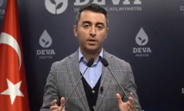 CEM AVŞAR: ‘Depremzedeler boş konutlara yerleştirilmeli, kiraları devlet üstlenmeli’