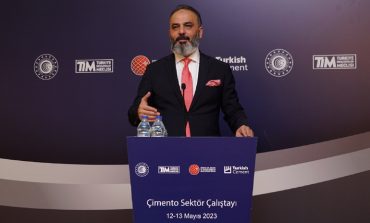 ÇCSİB Yönetim Kurulu Başkan Yardımcısı Abdulhamit Akçay: “Türk çimento sektörü ihracatı azaltmadan iç talebi karşılayacak güce sahip”