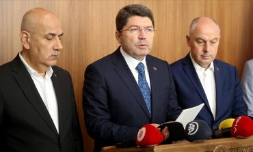 Adalet Bakanı Tunç: Deprem bölgesinde 118 müteahhit, 192 yapı sorumlusu, 23 yapı sahibi tutuklandı