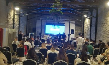 İZMİRLİ MİMARLAR VE İÇMİMARLAR ‘’EKOLOJİK FARKINDALIK İÇİN’’ARCH FOR M.E. PLATFORMUNA EV SAHİPLİĞİ YAPTI