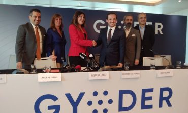 Uluslararası İş Birliği Platformunun Duyurulduğu GYODER Basın Toplantısında, Mehmet Kalyoncu, Yönetim Kurulu Başkanlığını Neşecan Çekici'ye Devretti