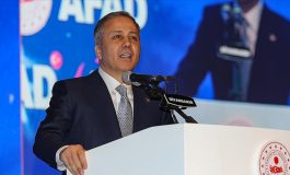 Bakan Yerlikaya: Bu yılın sonuna kadar 200 bin konutu ve köy evini hak sahiplerine teslim edene kadar çalışacağız