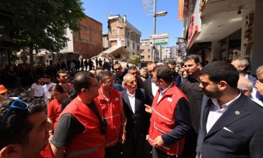 İMAMOĞLU KÜÇÜKÇEKMECE’DE ÇÖKEN BİNA ENKAZINDA İNCELEMELERDE BULUNDU