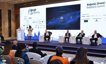 Suudi Arabistan'daki Neom Projesi Şehirciliği Yeniden Tanımlayacak