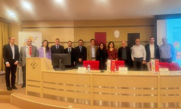 YAPI ÜRÜNLERİ ÜRETİCİLERİ GENÇLERLE BULUŞTU